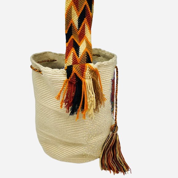 NEW 100% Authentic Handcrafted Wayuu Mochila Bag | Frida Kahlo + Crystals 🎨 - Picture 9 of 12